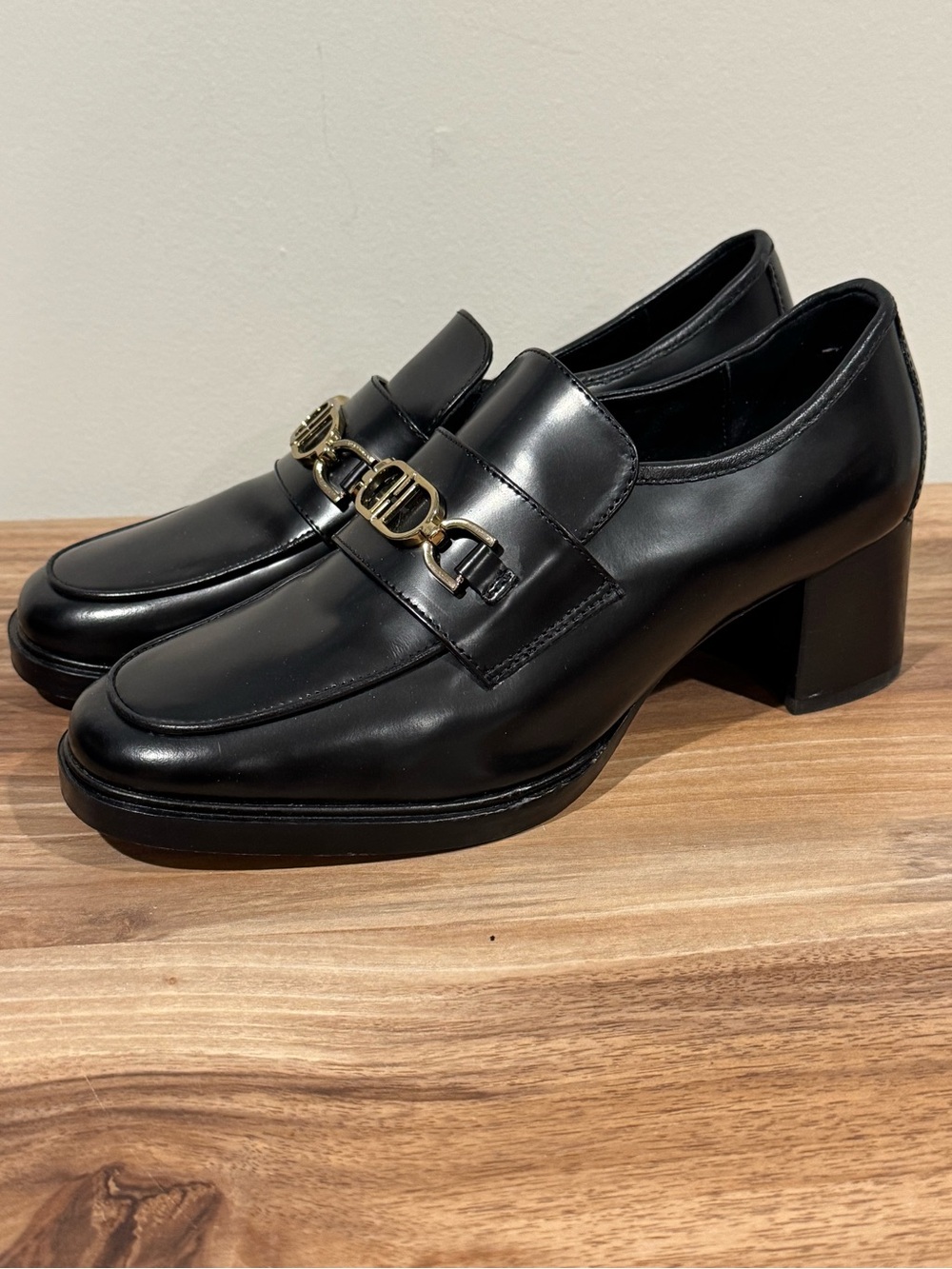 Hobbs London Laura Black Leather Heeled Loafers Gold Hardware EU 39